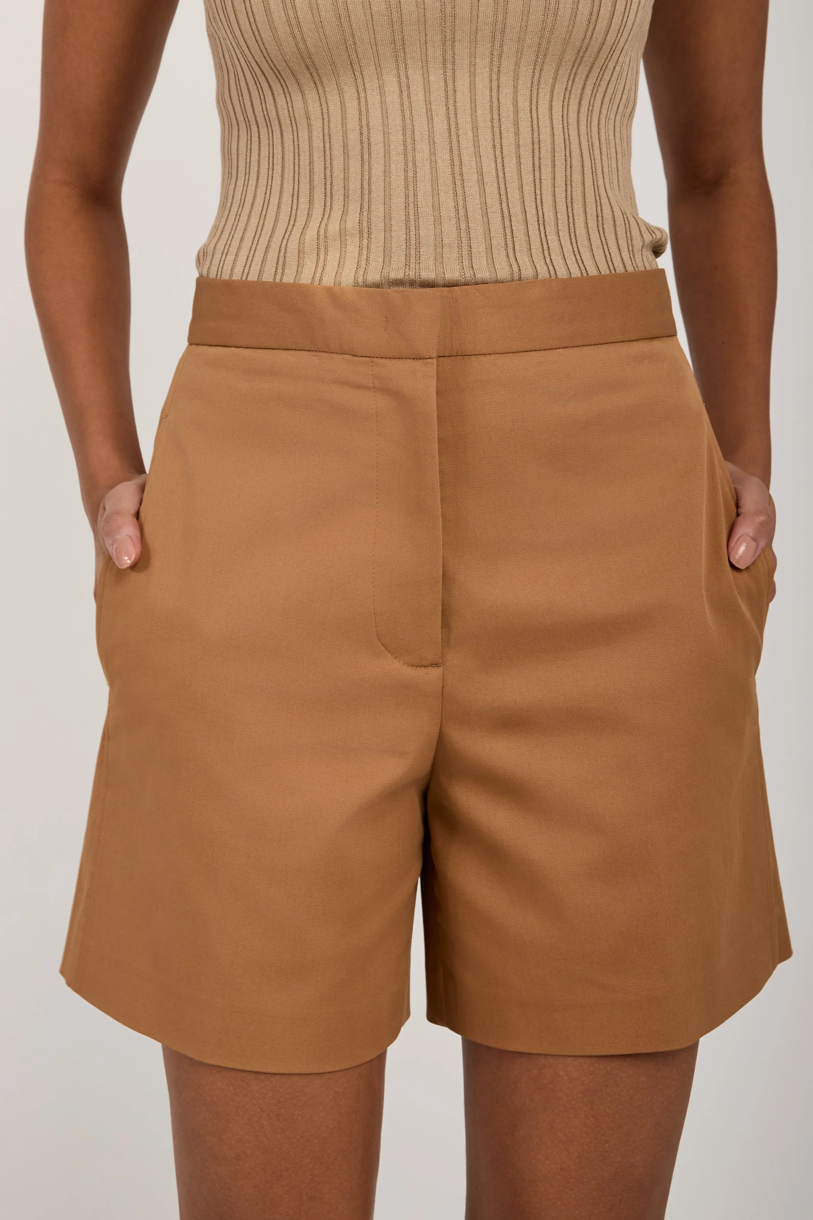 Cotton Bermuda Short in Desert